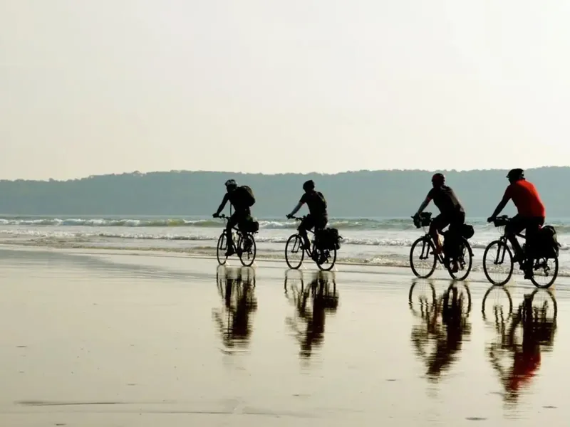 Mumbai to Goa tour. Somewhere not too far from Ganapatiphule, we decided to ditch the road and instead follow the coast