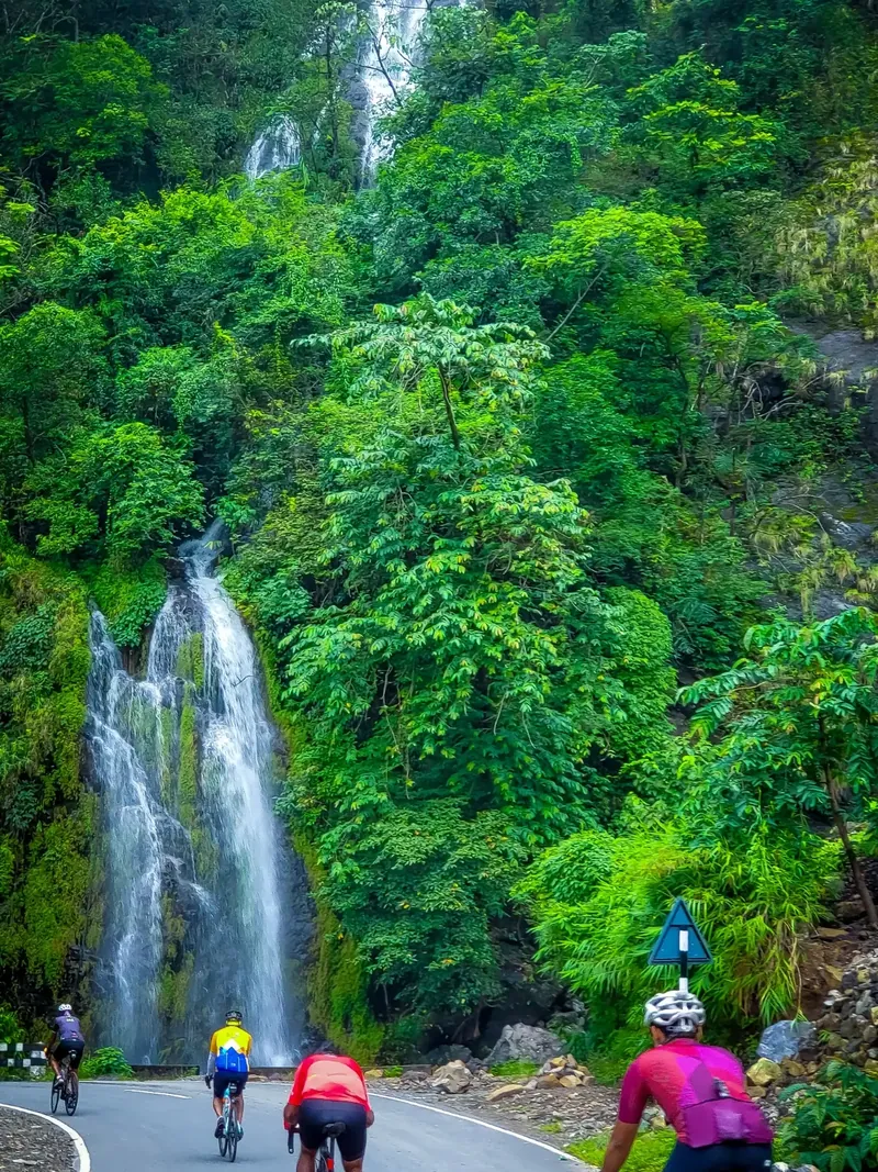 As we ride towards Shillong on day 5, almost every bend of the road surprises us with a waterfall!